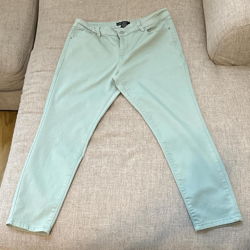 Mint Green Denim Capri Pants